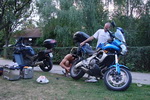 Maďarsko - Camping Fortuna, když máš řetěz, musíš ,-)