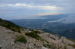 Černá Hora - Pohled na letiště Tivat z cesty do Lovčenu