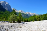 Albánie - kraj řeky Valbone