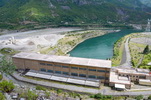 Albánie - Elektrárna pod hrází jezera Koman
